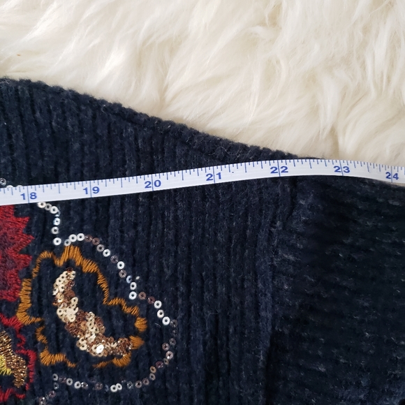 VGUC Zara Knit Floral Sequin Embroidered 3/4 Sleeves Top Sweater Size L - Picture 11 of 13